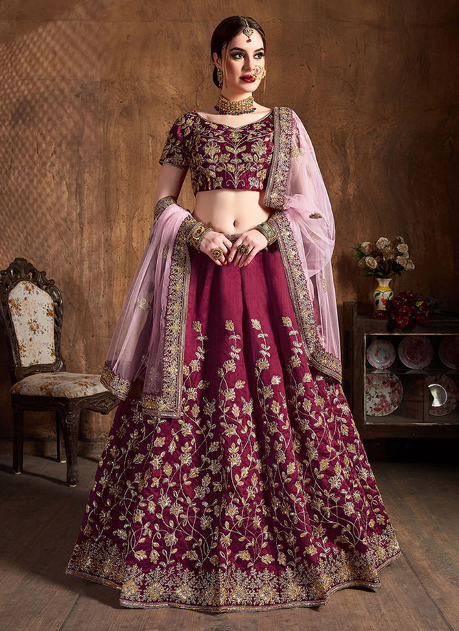 Heavy Silk Wedding Wear Embroidery Work Lehenga Cholis Collection